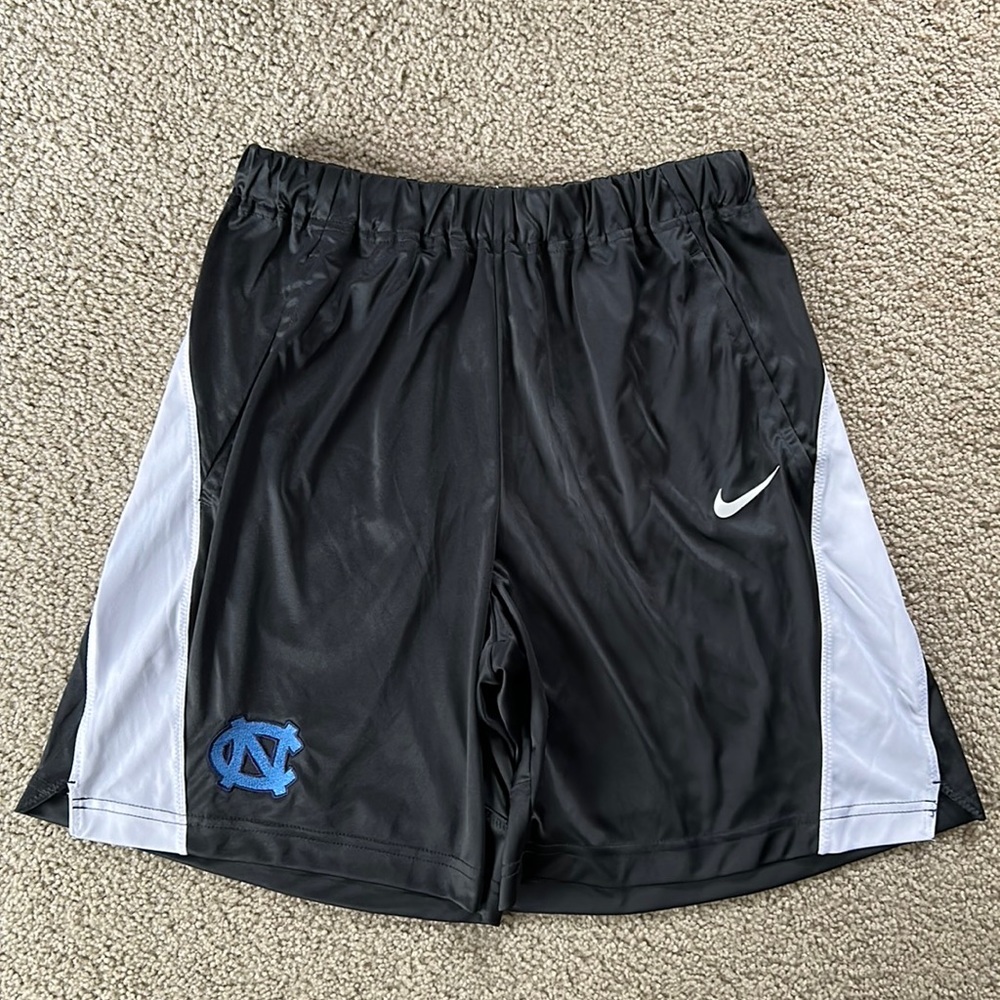 Nike UNC basketball shorts